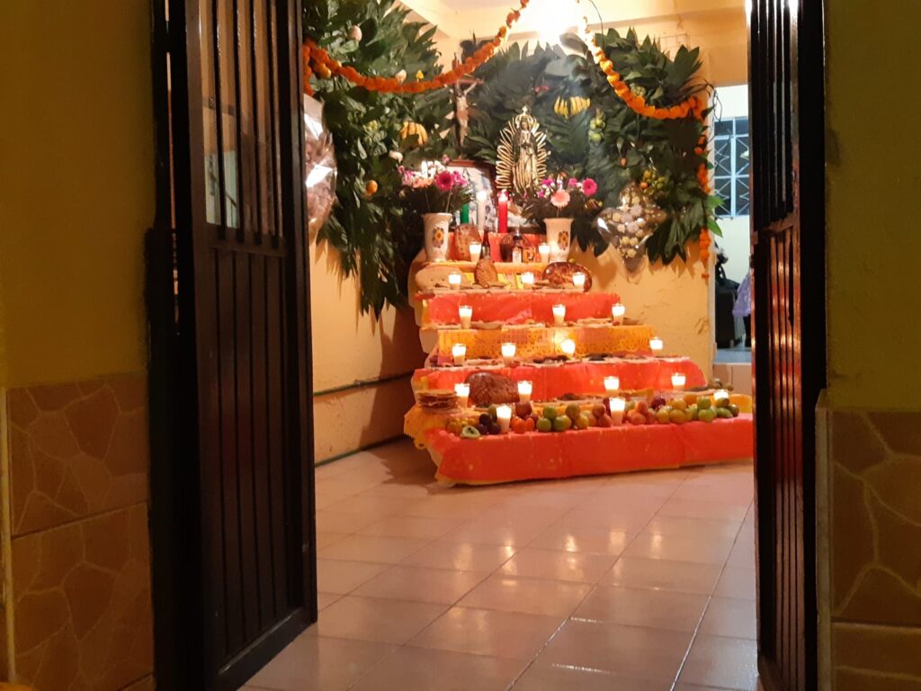 Altares en Naolinco por tradiciones 